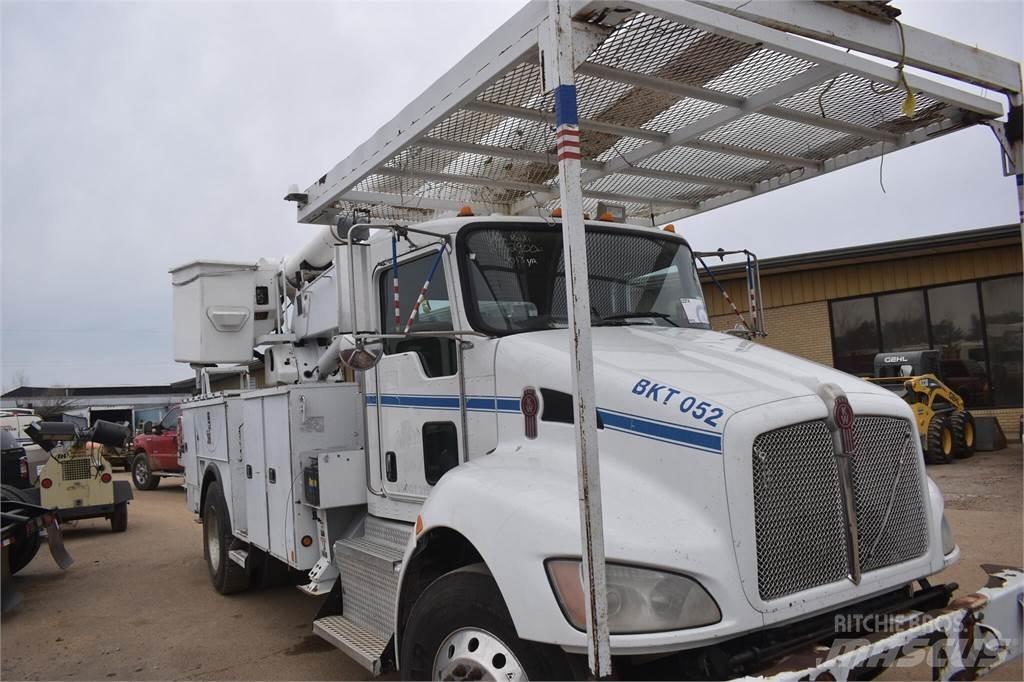 Altec AA755 트럭 탑재 고소작업대
