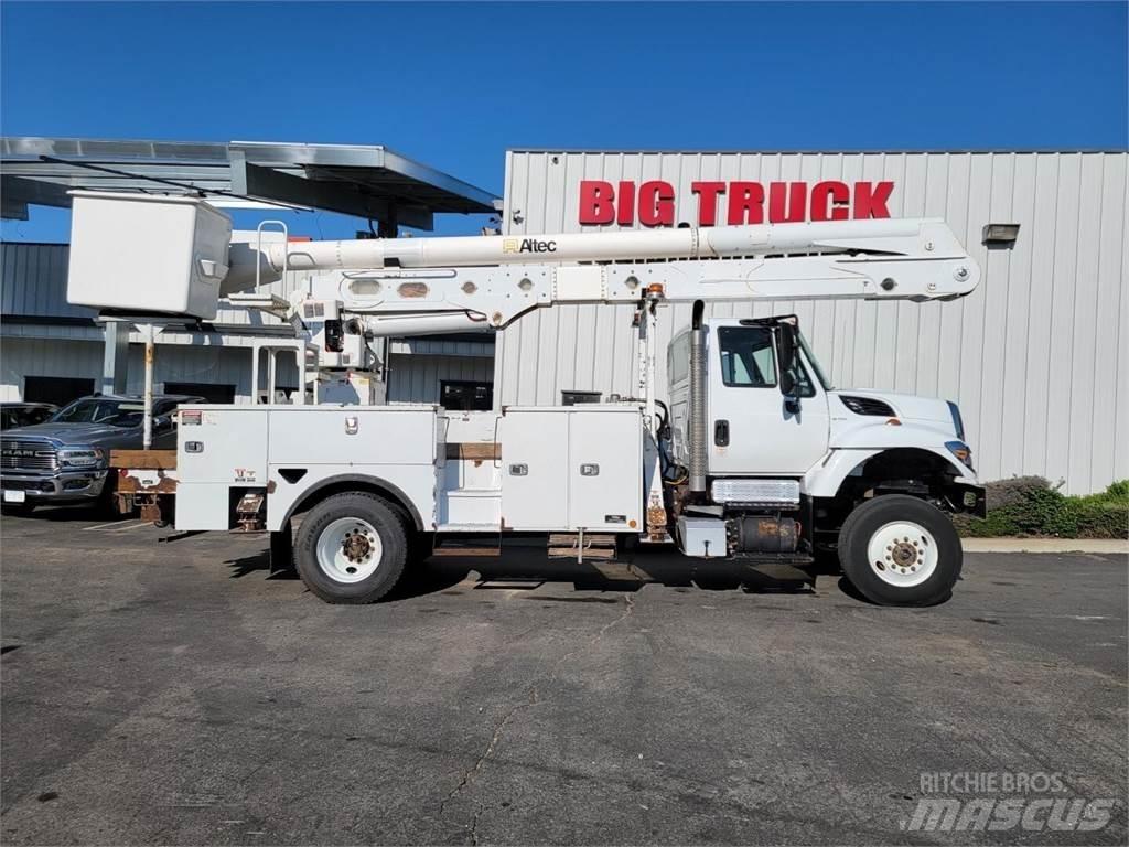 Altec AN55E 트럭 탑재 고소작업대