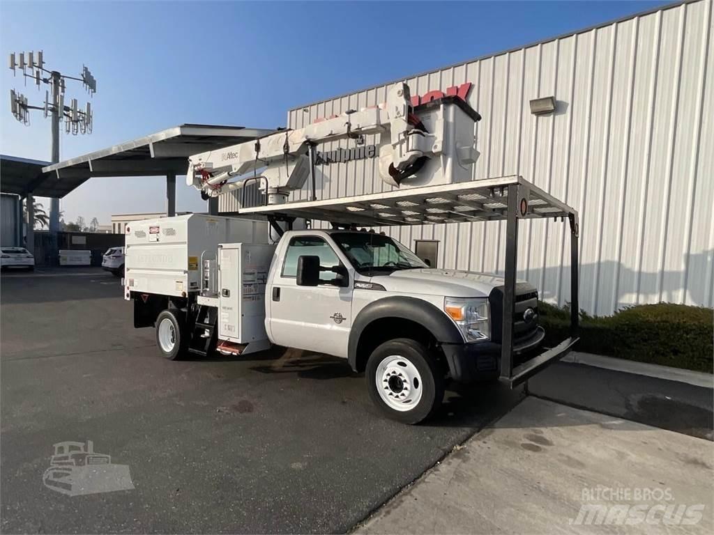 Altec AT37G 트럭 탑재 고소작업대