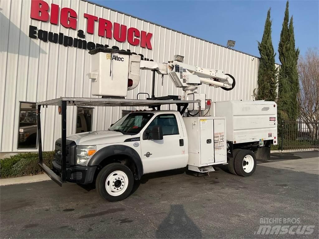 Altec AT37G 트럭 탑재 고소작업대