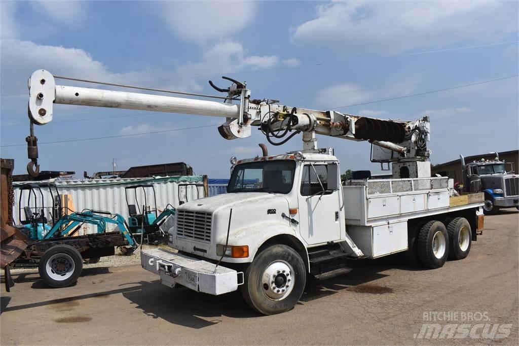 Altec D1090TR 이동식 드릴 리그 트럭