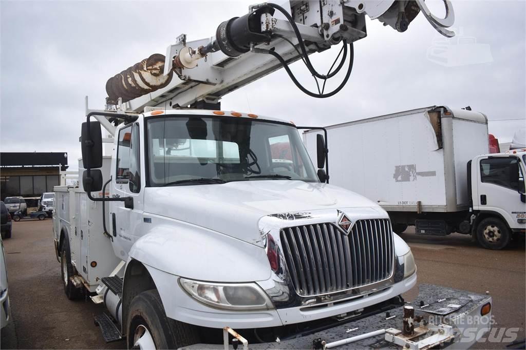 Altec D2045TR 이동식 드릴 리그 트럭