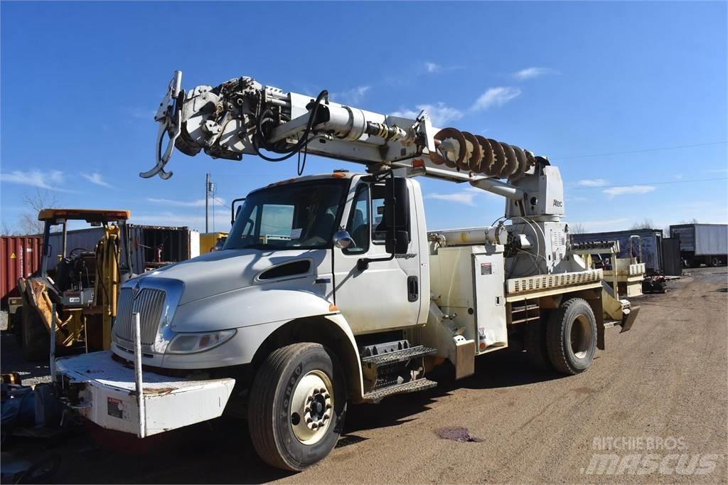 Altec D2045TR 이동식 드릴 리그 트럭