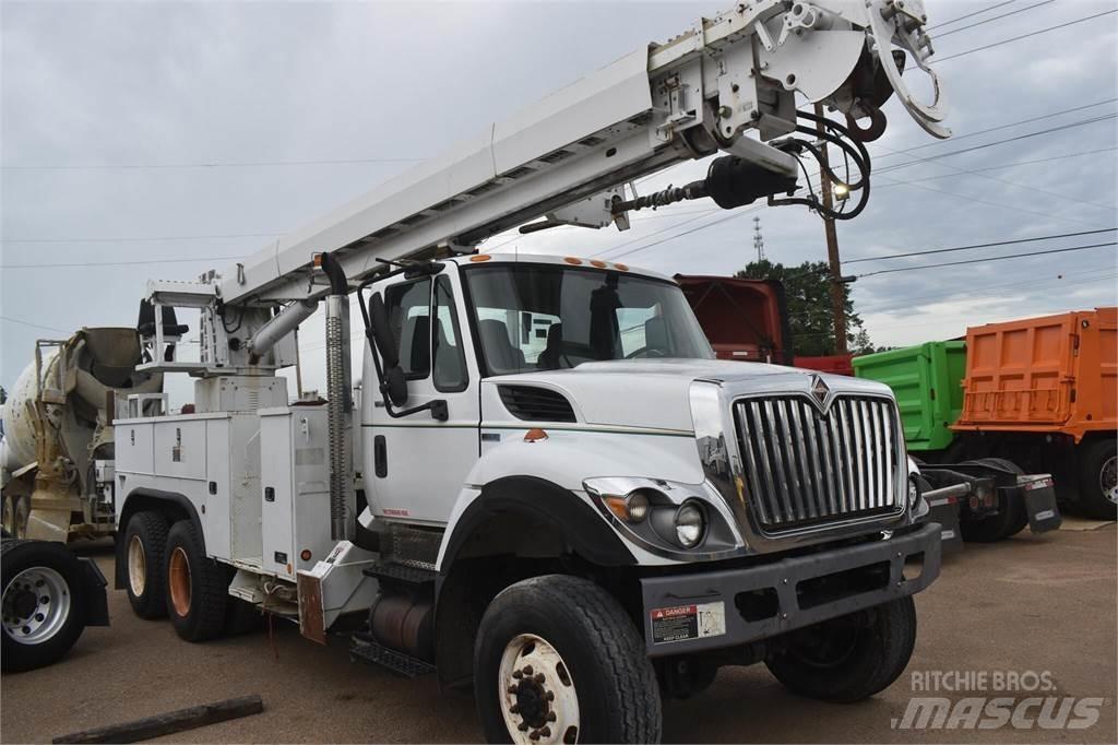 Altec D3060ATR 이동식 드릴 리그 트럭