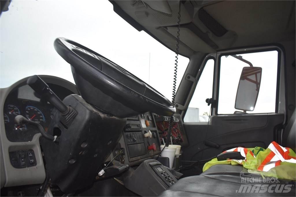 Altec D3060ATR 이동식 드릴 리그 트럭