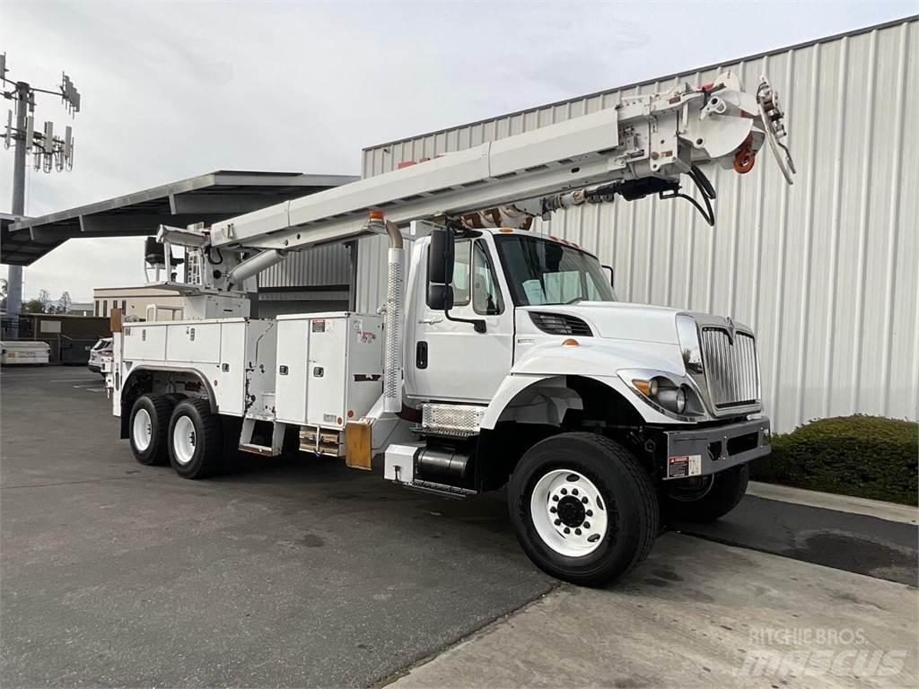 Altec D4065BTR 이동식 드릴 리그 트럭