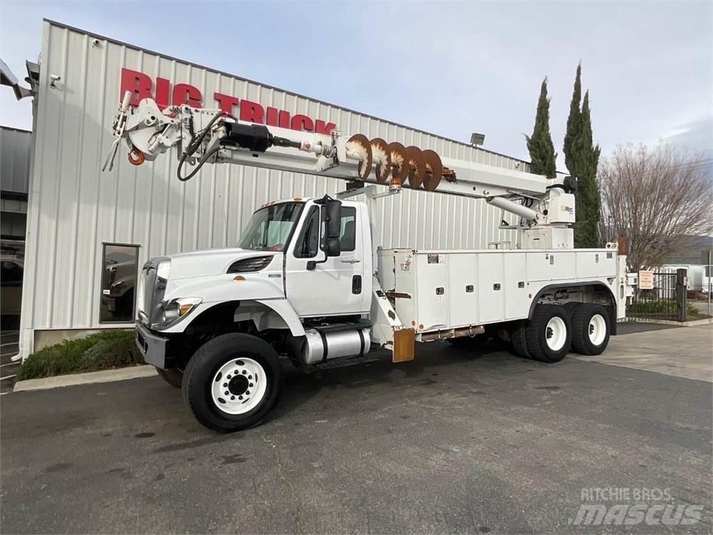 Altec D4065BTR 이동식 드릴 리그 트럭