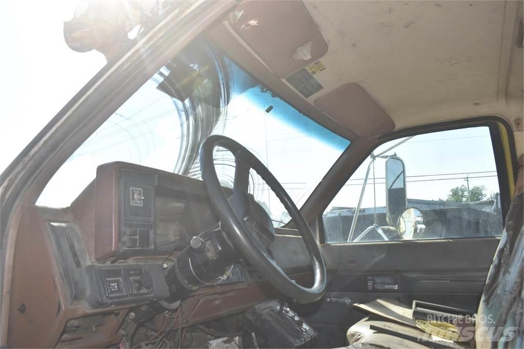 Altec D842ATR 이동식 드릴 리그 트럭