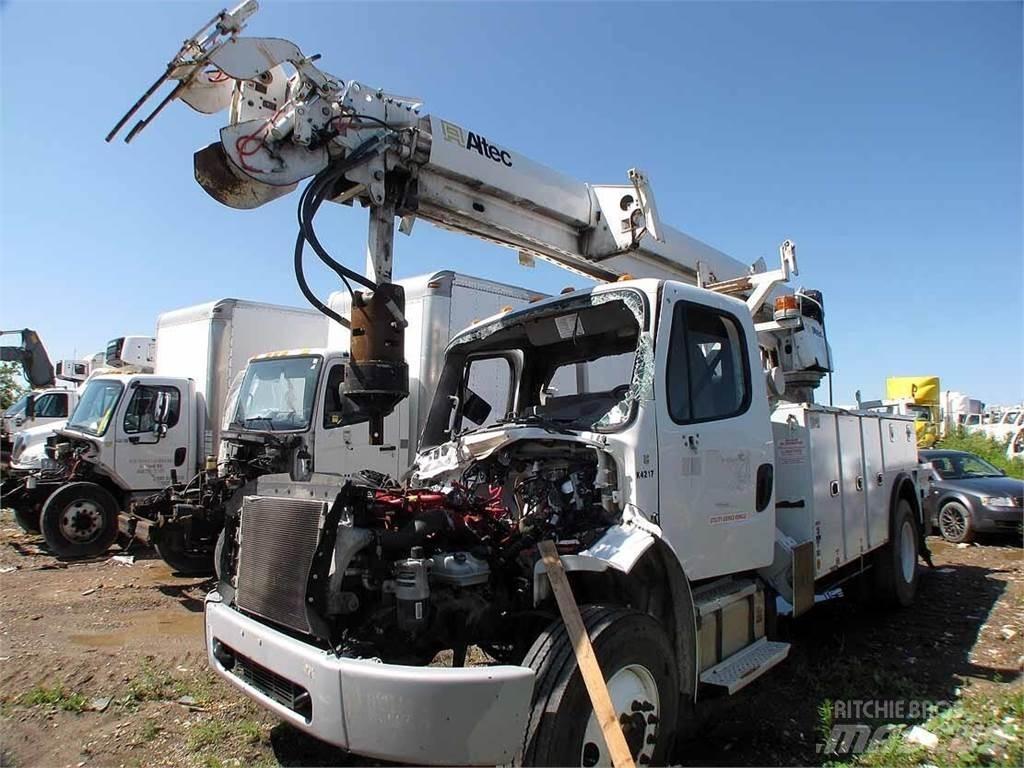 Altec DC47TR 이동식 드릴 리그 트럭