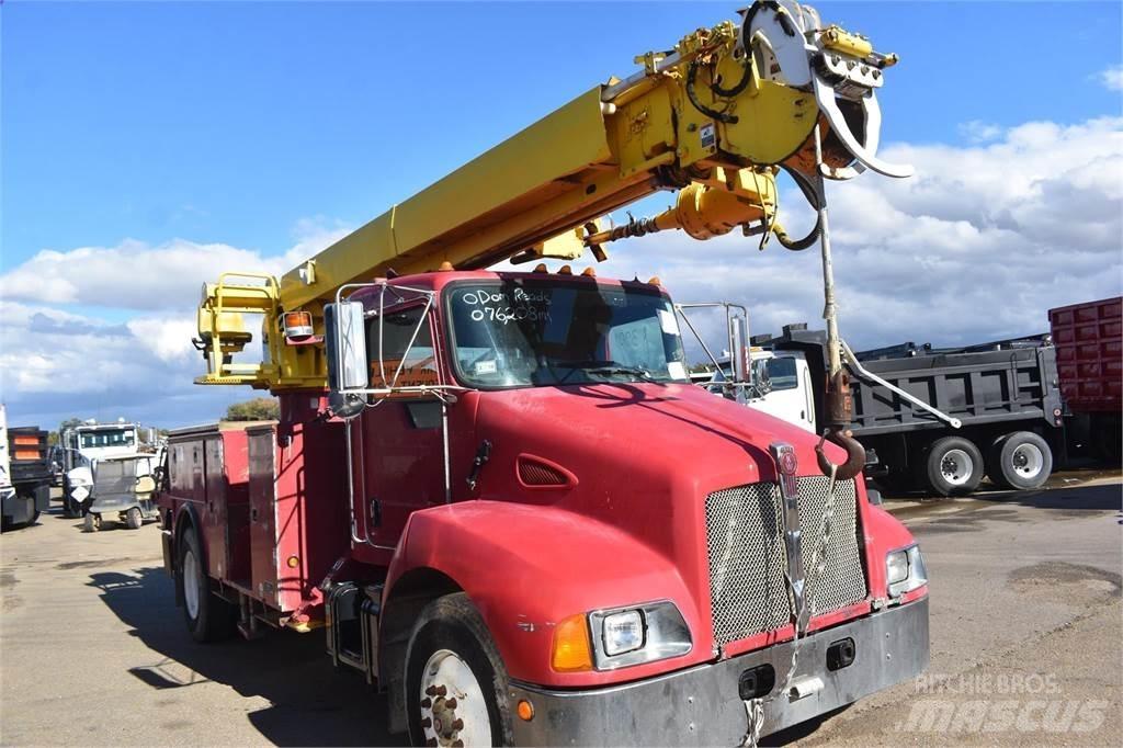 Altec DM47T 이동식 드릴 리그 트럭
