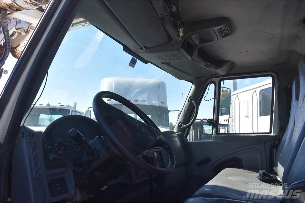 Altec DM47TR 이동식 드릴 리그 트럭