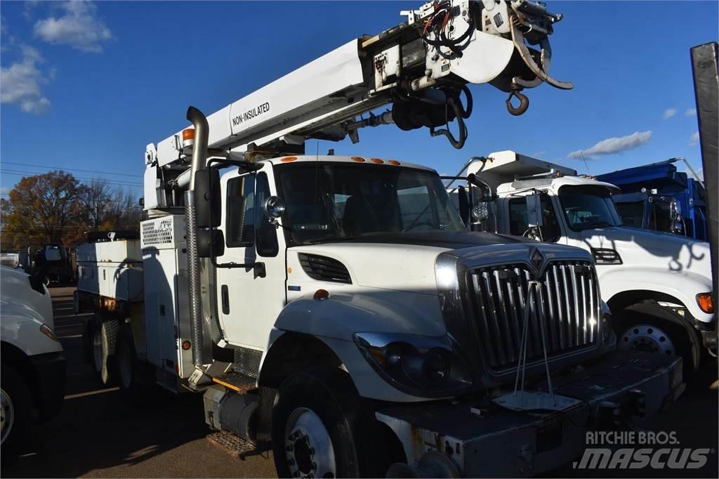 Altec DM47TR 이동식 드릴 리그 트럭