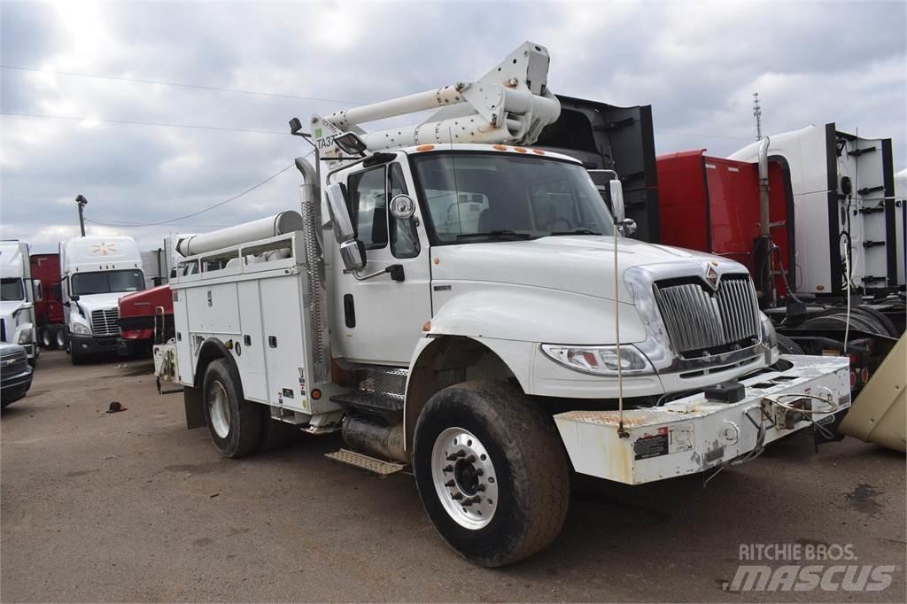 Altec TA37M 트럭 탑재 고소작업대