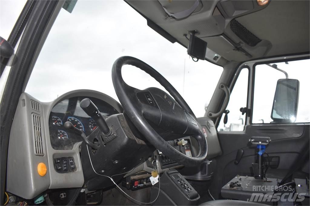 Altec TA37M 트럭 탑재 고소작업대