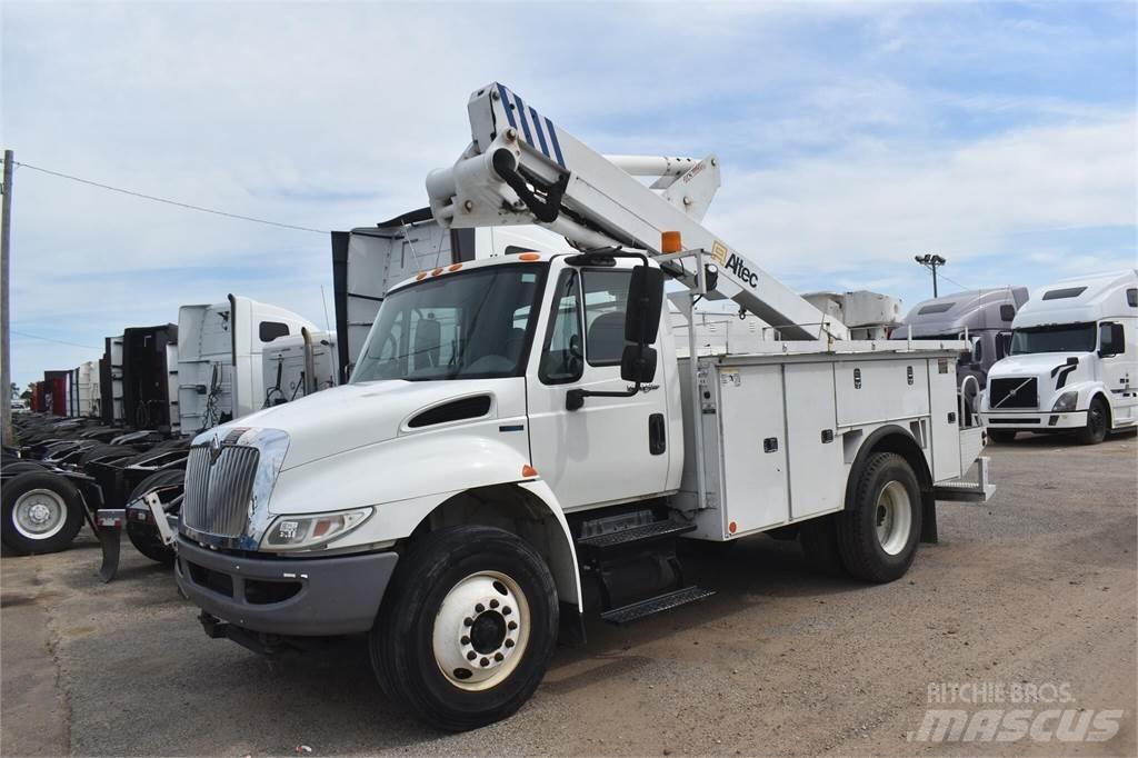 Altec TA40 트럭 탑재 고소작업대