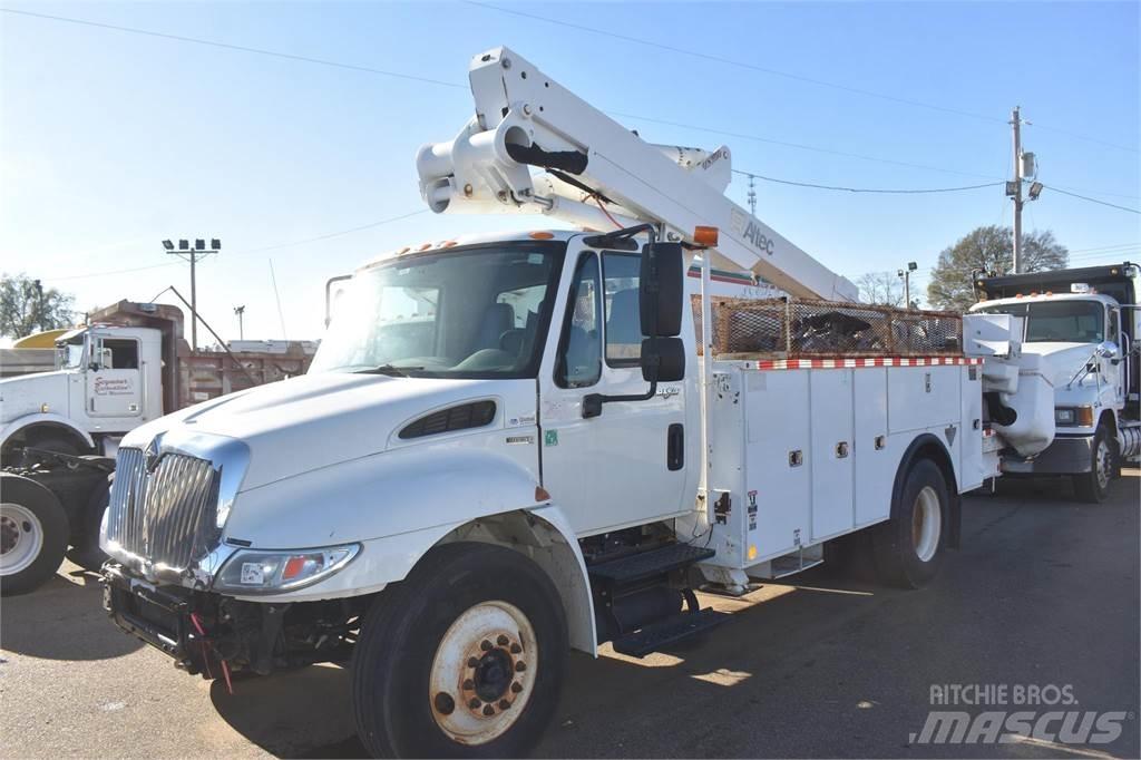Altec TA41M 트럭 탑재 고소작업대
