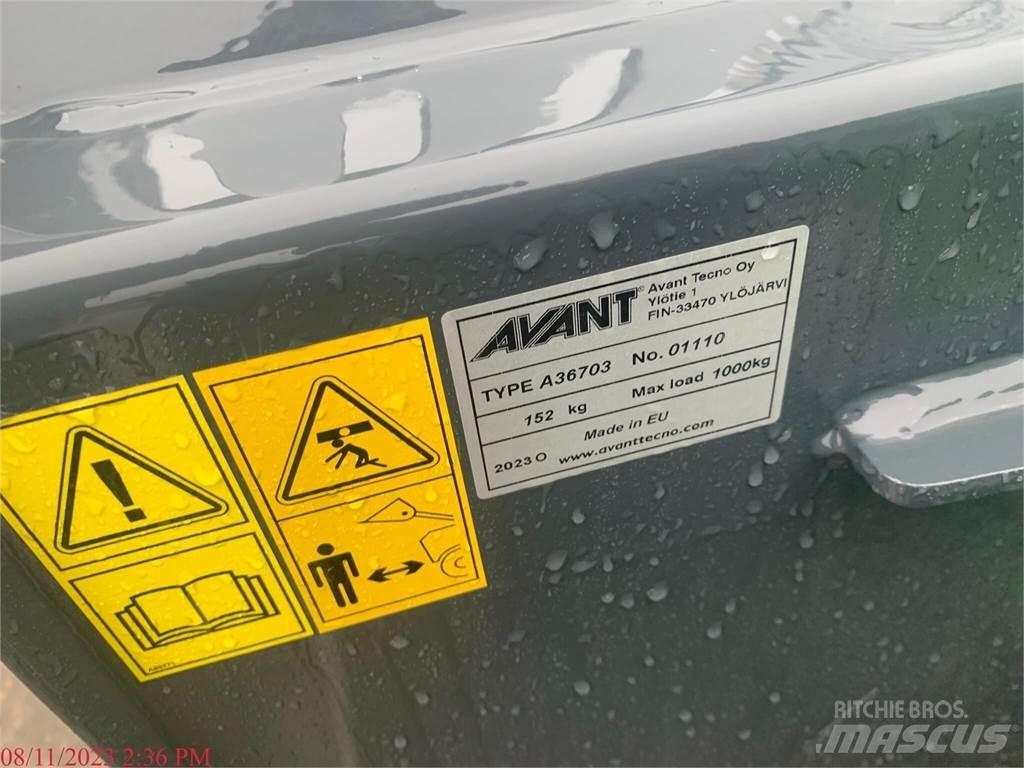 Avant 860I  휠로우더