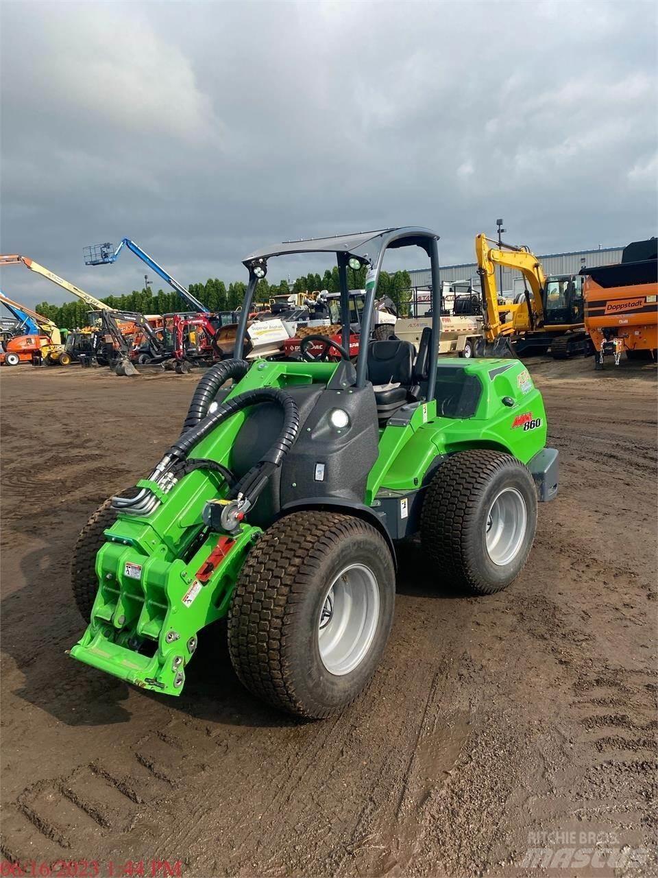 Avant 860I  휠로우더