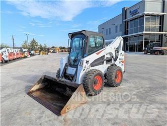 Bobcat S740  스키드로더