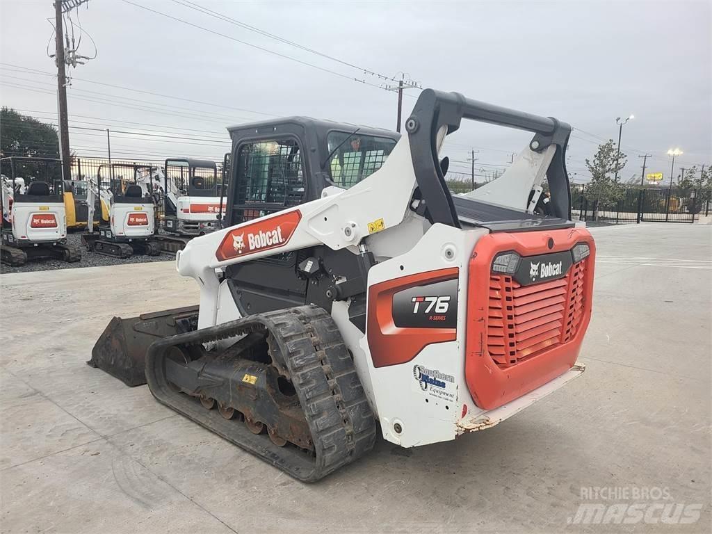 Bobcat T76  스키드로더