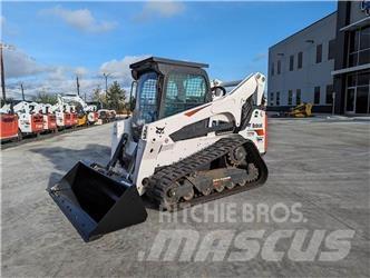 Bobcat T870  스키드로더