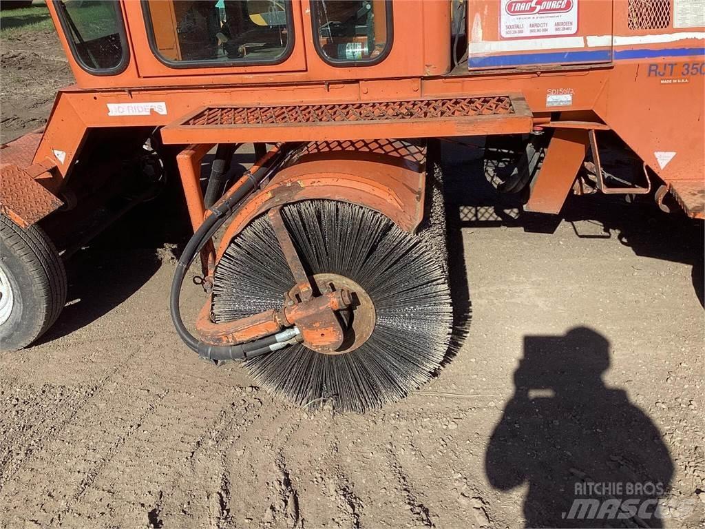 Broce RJT350 도로 청소차