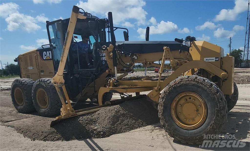 CAT 120M2 AWD 그레이더