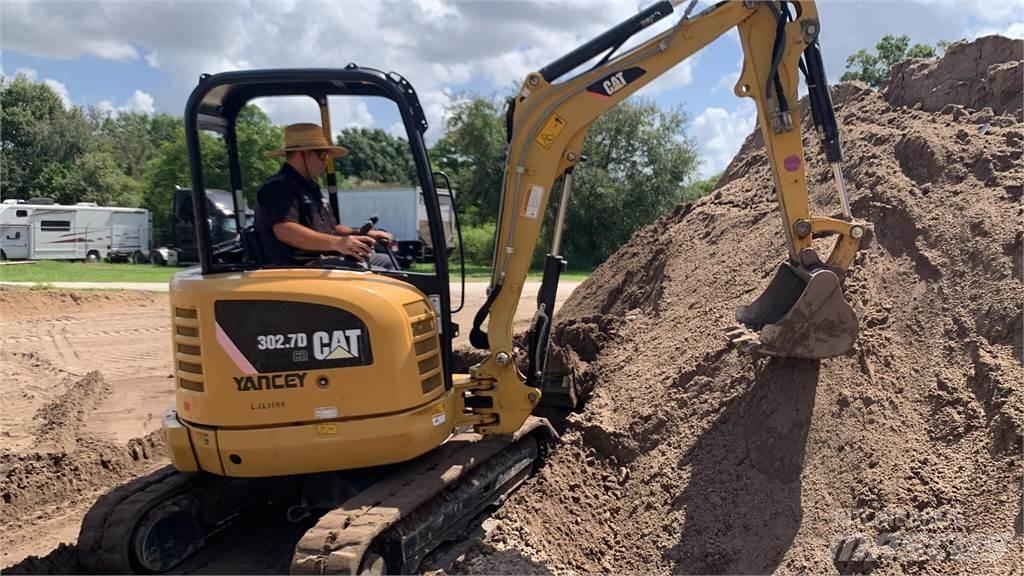 CAT 302.7D CR 소형 굴삭기 7톤 미만