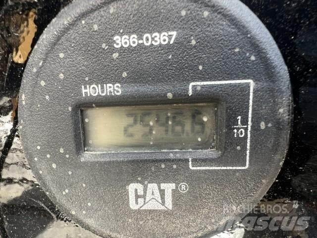 CAT 303.5E2 CR 소형 굴삭기 7톤 미만