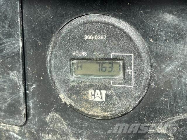 CAT 307E2 대형 굴삭기 29톤 이상