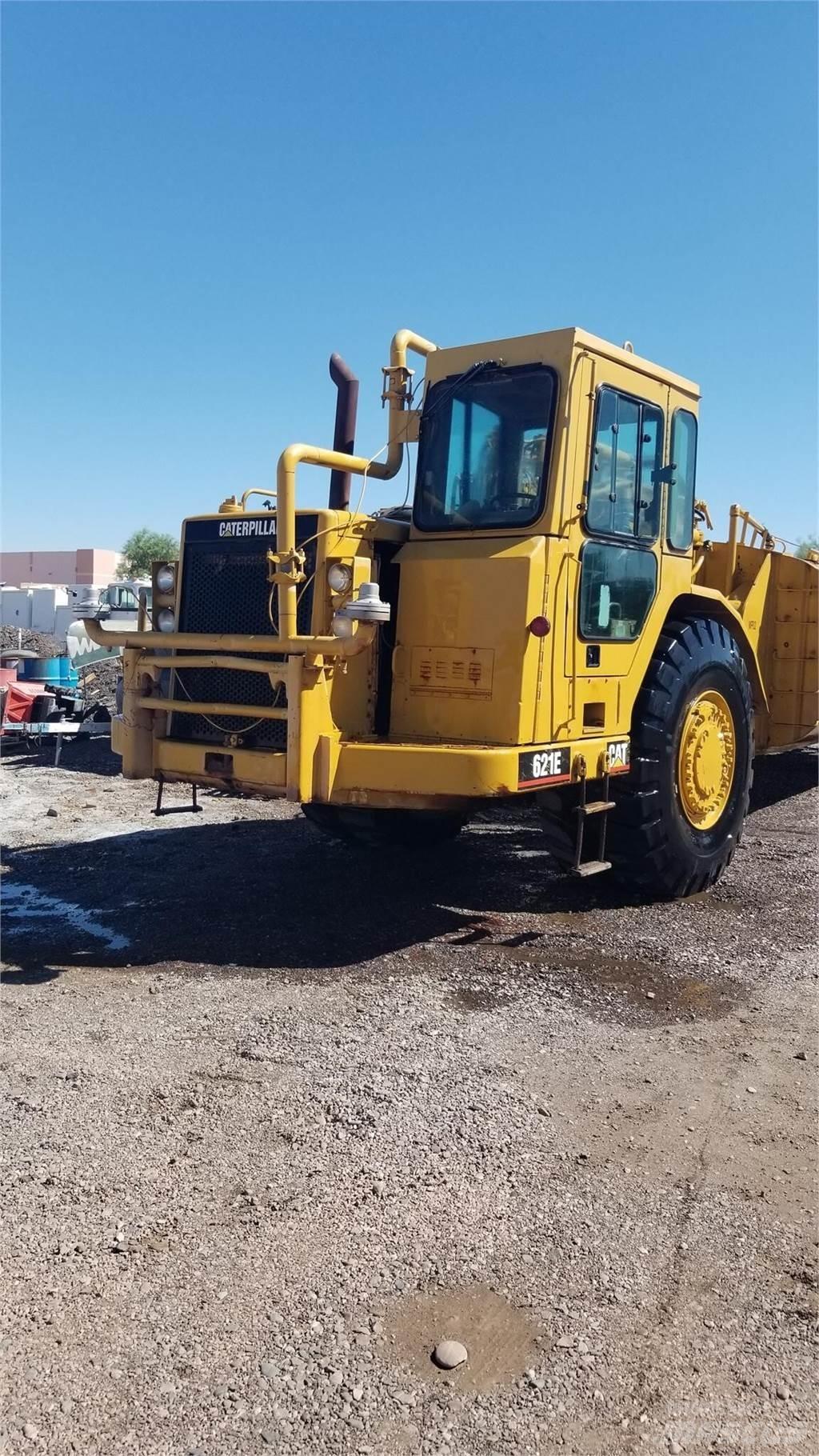 CAT 621E 탱커 트레일러