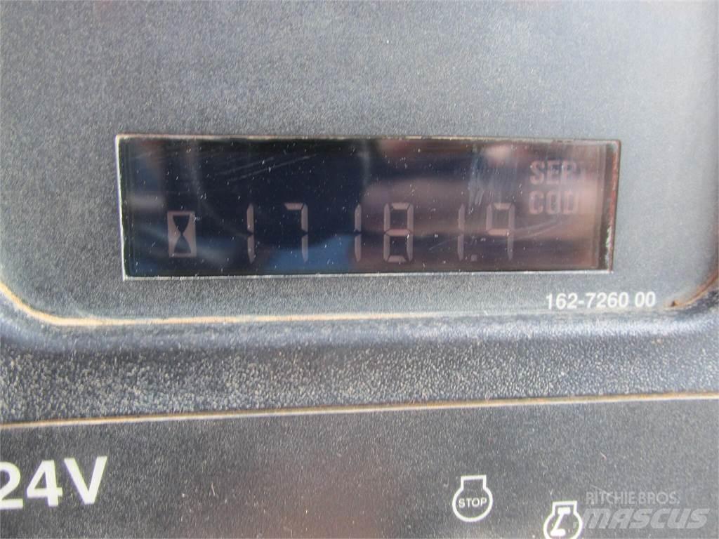 CAT 725 연결식 홀러