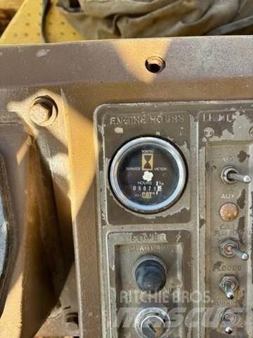 CAT 815B 폐기물 다짐기