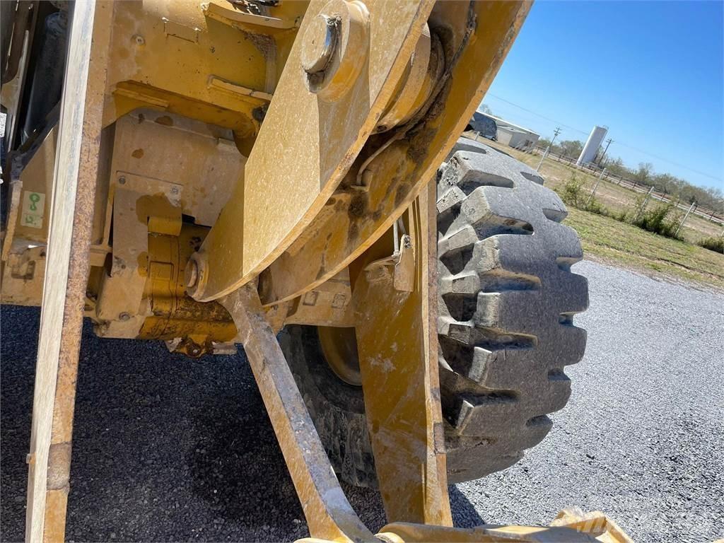 CAT 930M  휠로우더