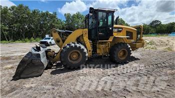 CAT 938M  휠로우더