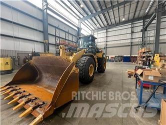 CAT 972M  휠로우더