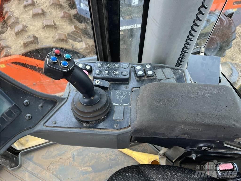 CAT CP56B 폐기물 다짐기