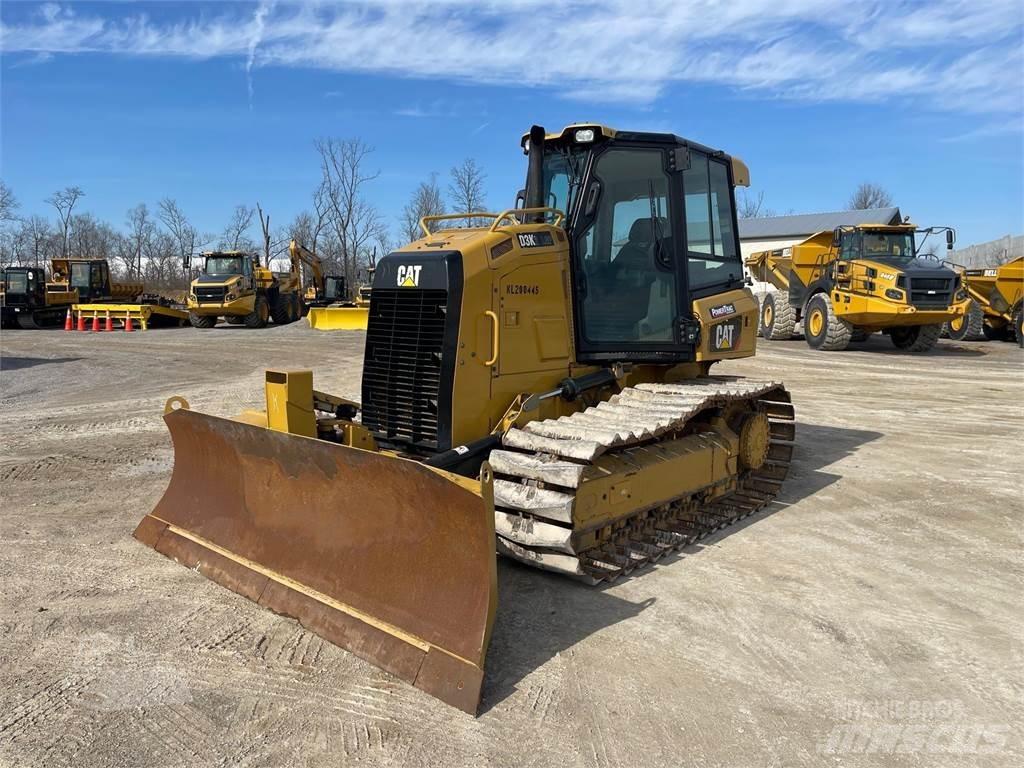 CAT D3K2 LGP 크롤러 도저