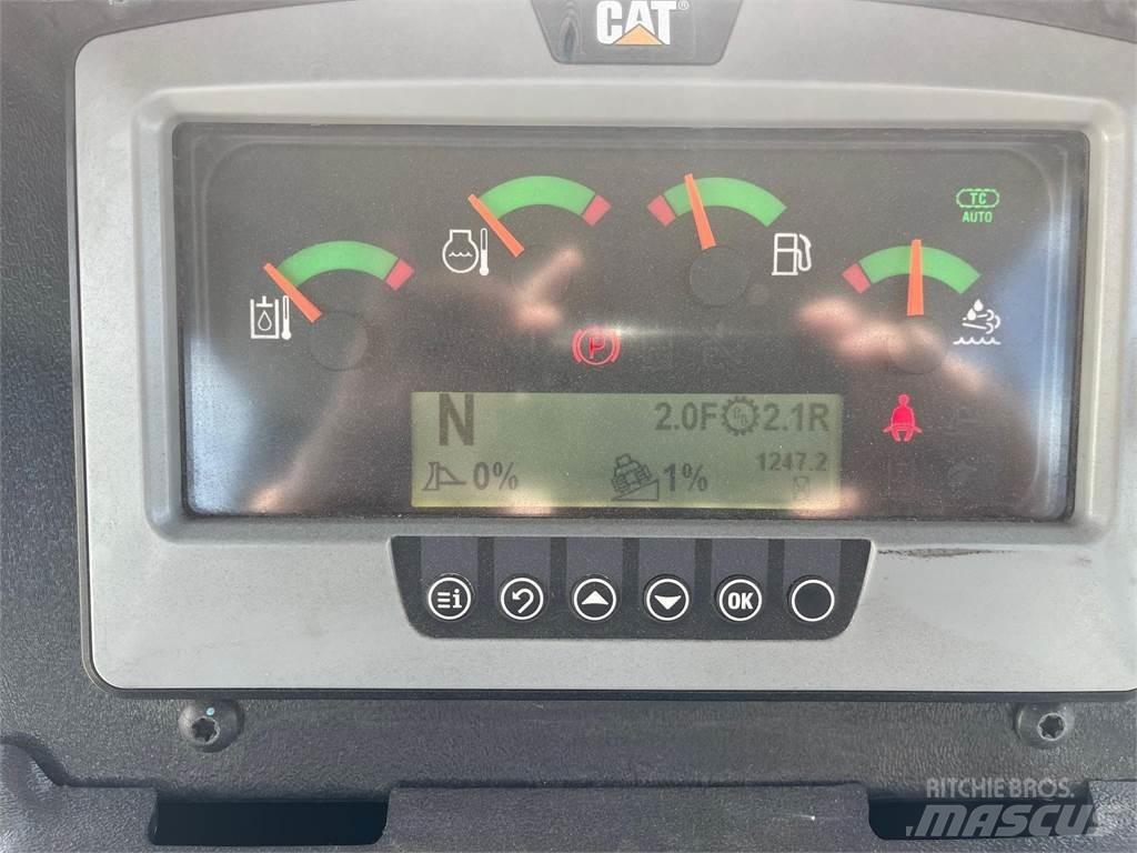 CAT D3K2 LGP 크롤러 도저