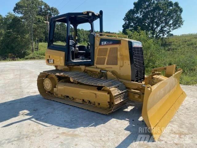 CAT D3K2 LGP 크롤러 도저