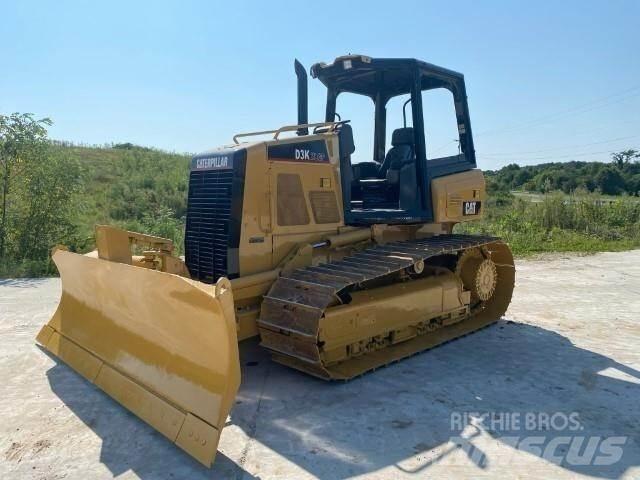 CAT D3K2 LGP 크롤러 도저