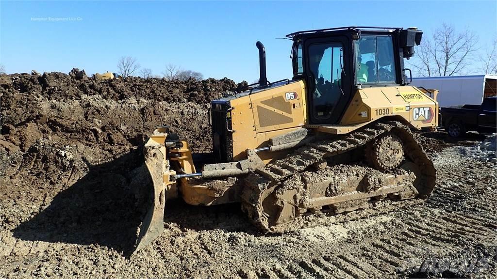 CAT D5 크롤러 도저