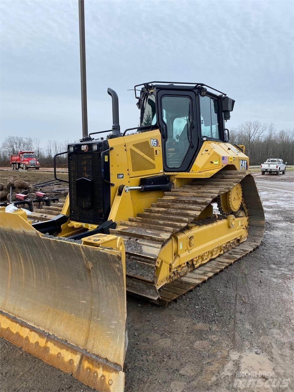 CAT D5 LGP 크롤러 도저