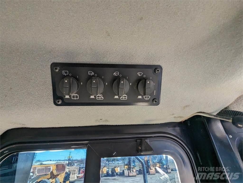 CAT D6T XL 크롤러 도저