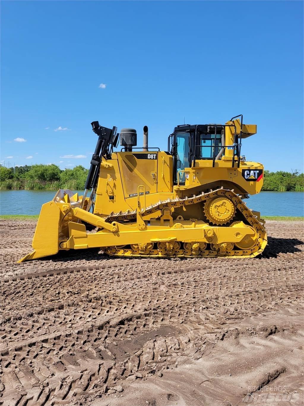 CAT D8T 크롤러 도저