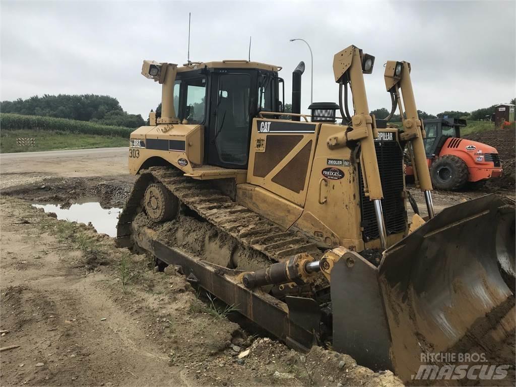 CAT D8T 크롤러 도저