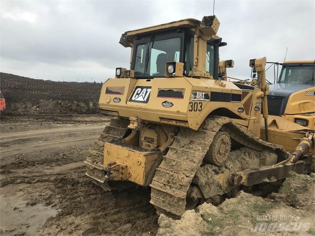 CAT D8T 크롤러 도저