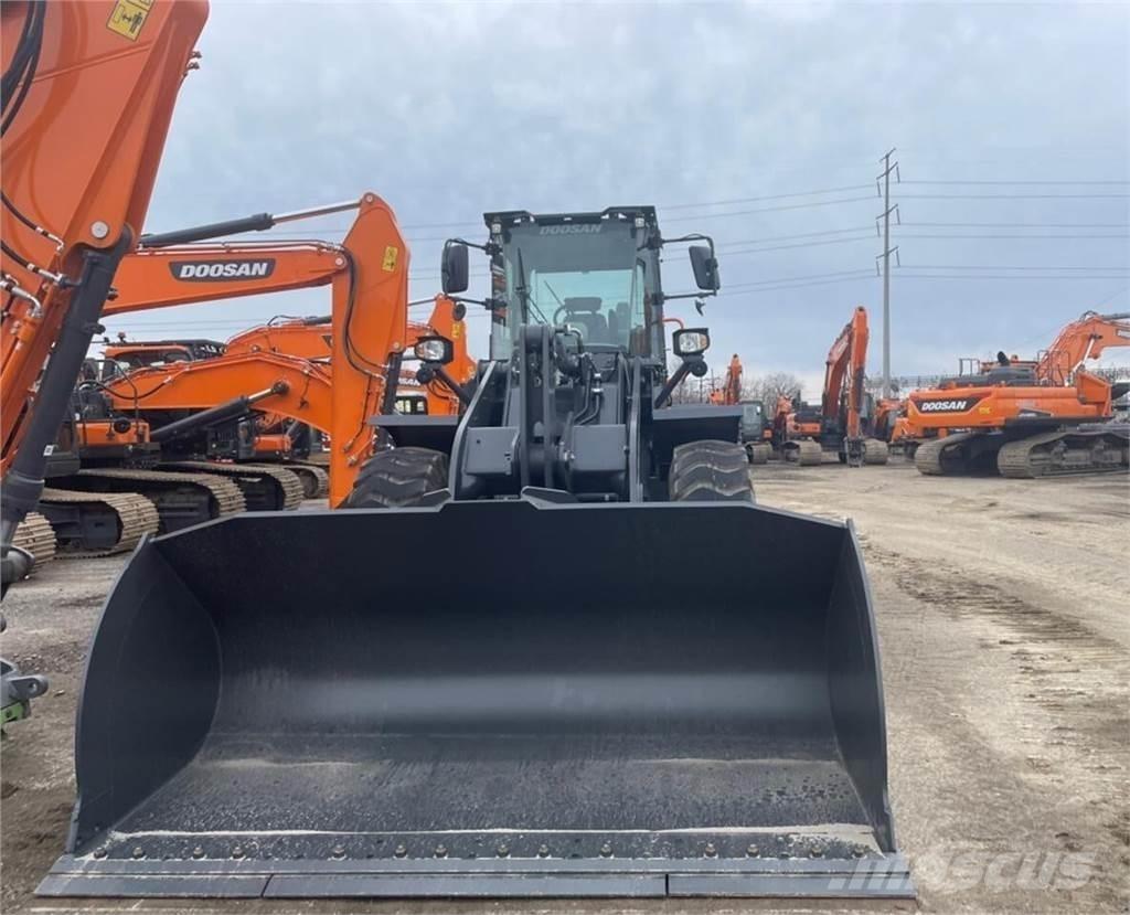 Develon DL280-7  휠로우더