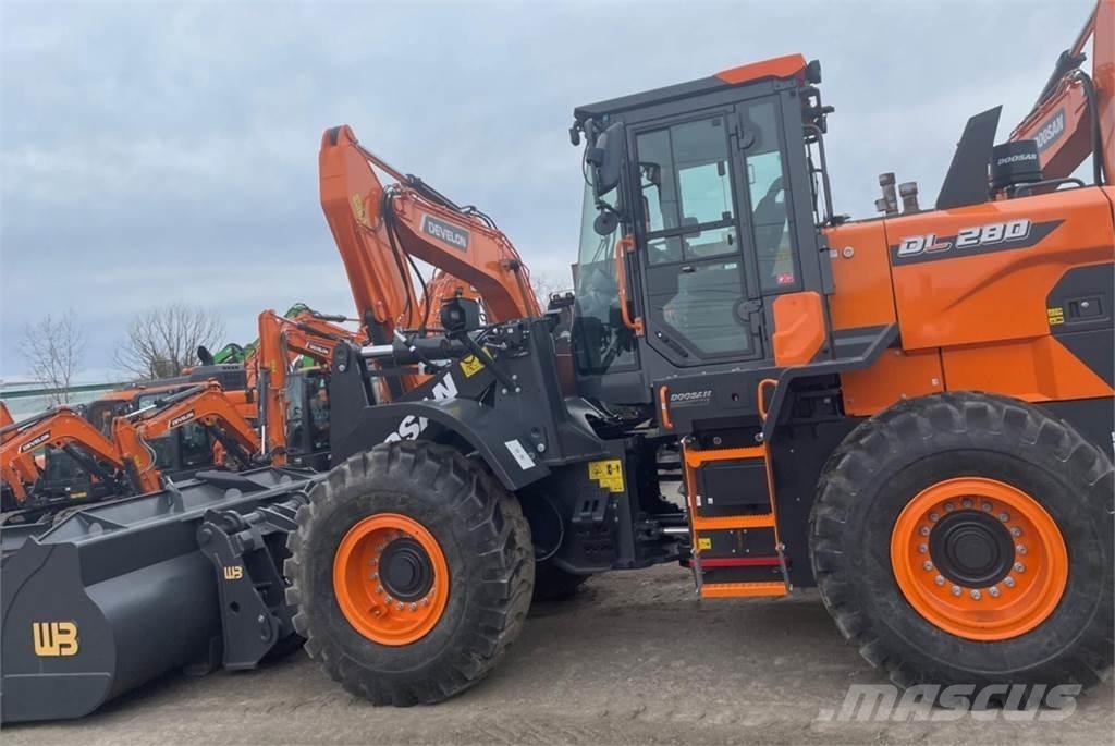 Develon DL280-7  휠로우더