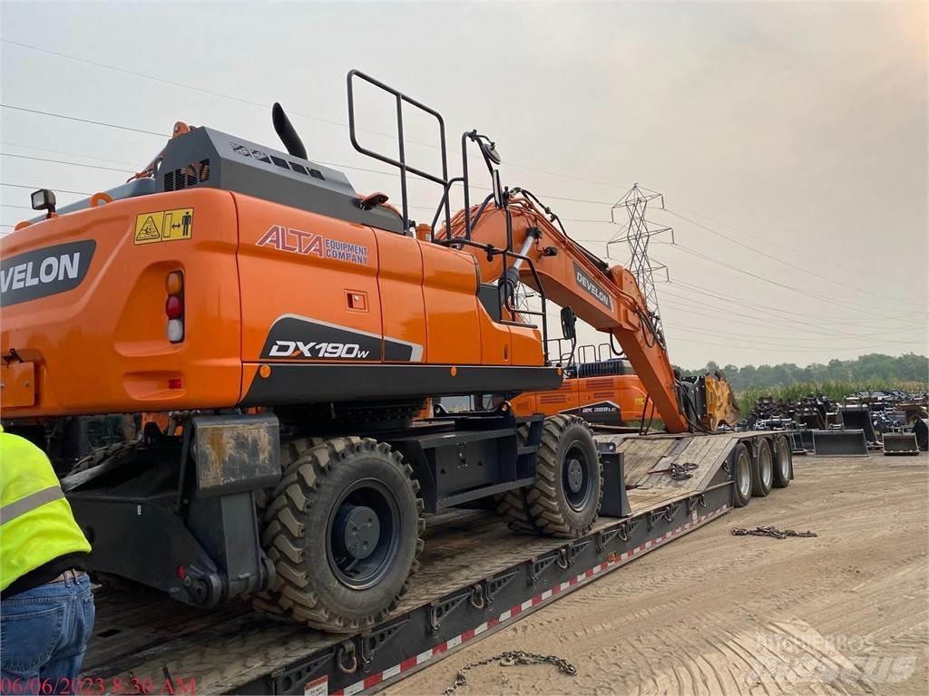 Develon DX190W-5  휠 굴삭기